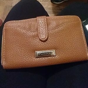 Tahari wristlet wallet